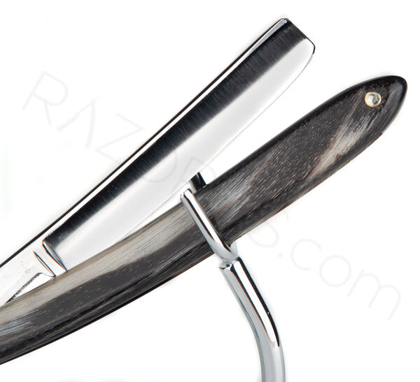 Erik Anton Berg Straight Razor, Horn