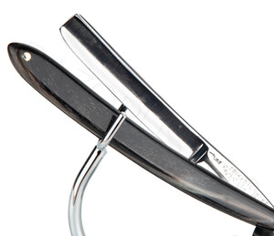 Erik Anton Berg Straight Razor, Horn - Thumbnail