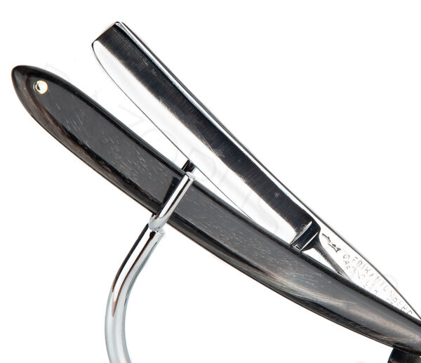 Erik Anton Berg Straight Razor, Horn