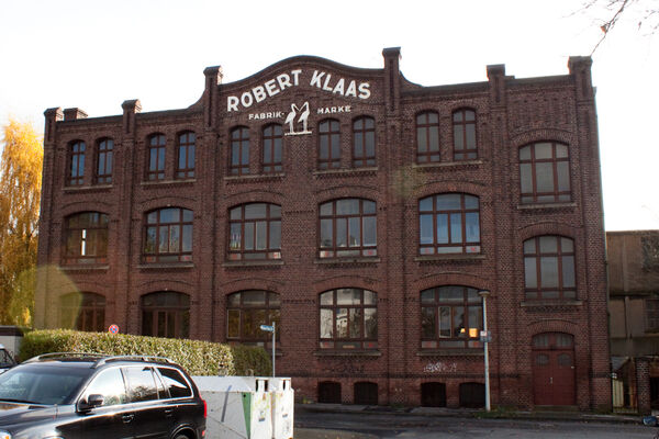 Robert Klaas 4665 Çelik Ustura, Venge Ağacı Saplı