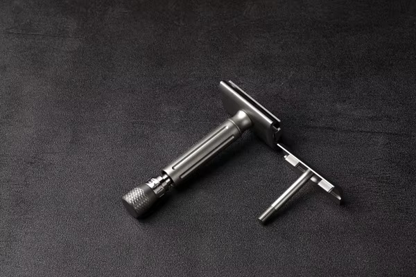 Yaqi Avanti Stainless Steel Adjustable Double Edge Safety Razor, Matte